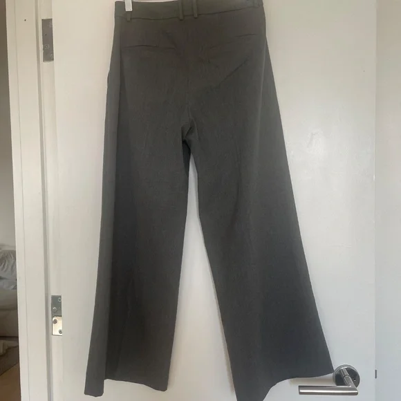 Abercrombie Mid Rise Tailored Wide Leg Pant - Picture 3 of 3